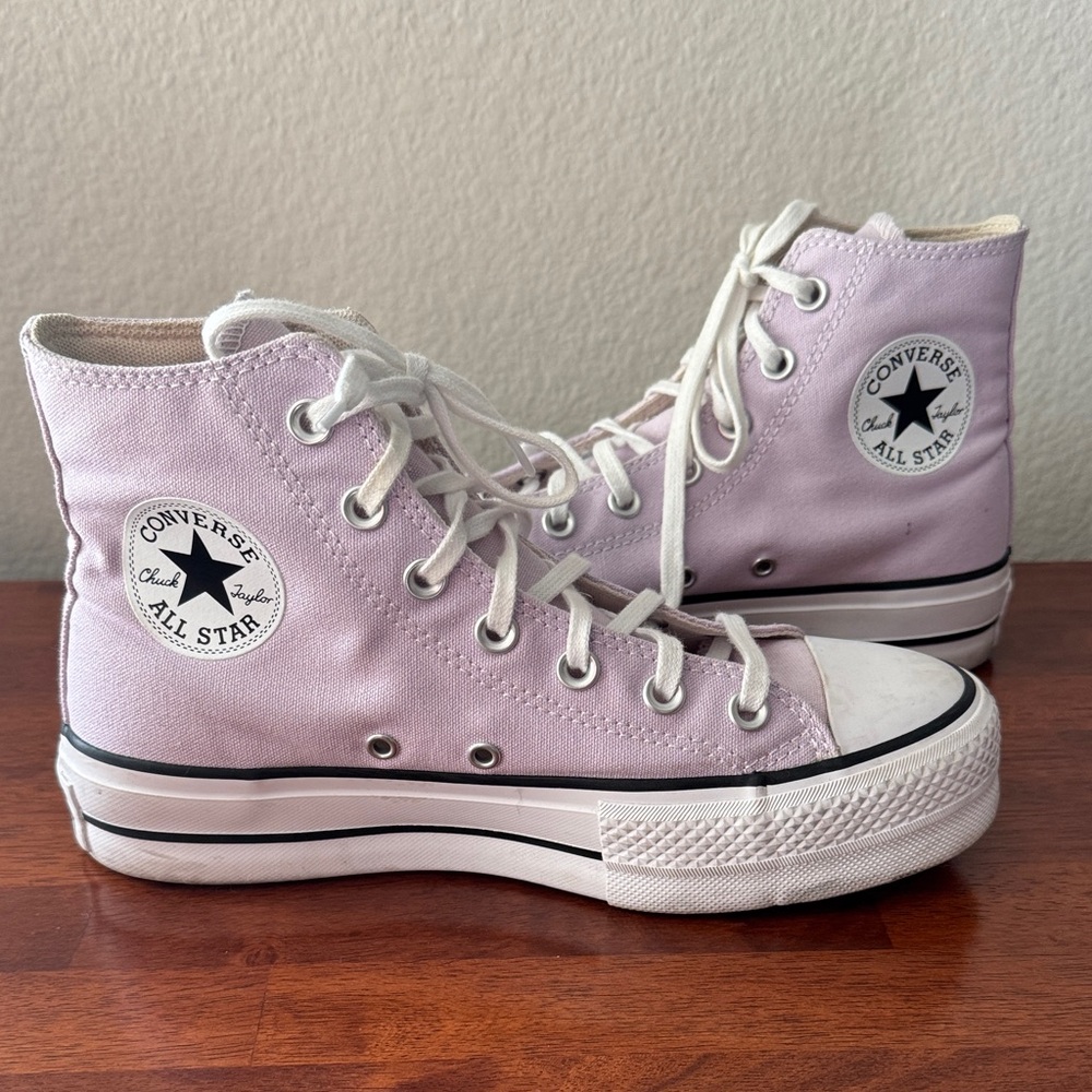 Converse Women's Light Pink High-Top Sneakers